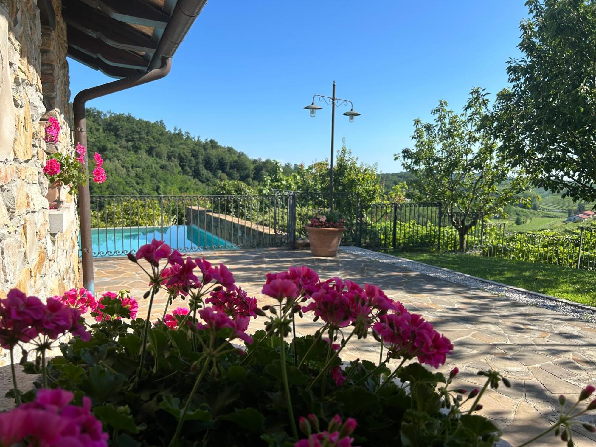 Вилла Lis Fadis Wine Relais Чивидале-дель-Фриули Экстерьер фото